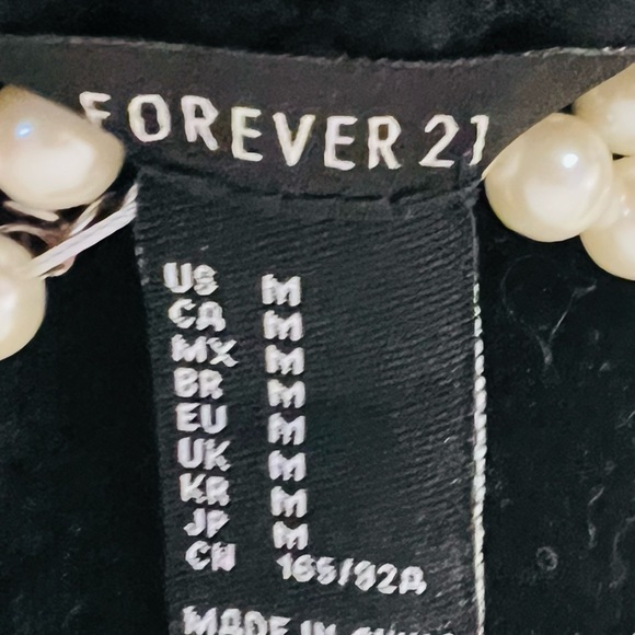 FOREVER 21 Black Lace Mini Dress Size M with Light Pink Fabric Lining, NWOT - Picture 9 of 17